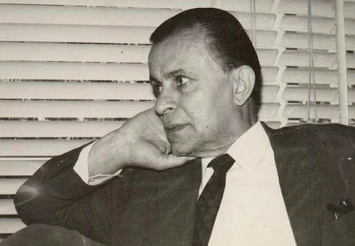 محمود اعتماد زاده